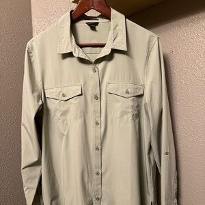 Eddie Bauer Women's Light Green Departure Stretch Long Sleeve Shirt with UPF 50